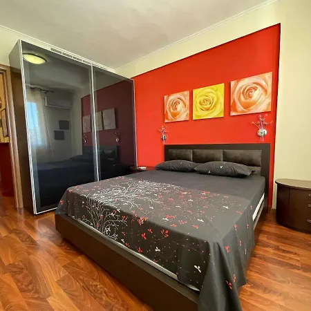 Illyria Square - Center - Wifi 500 Mbs * Durrës