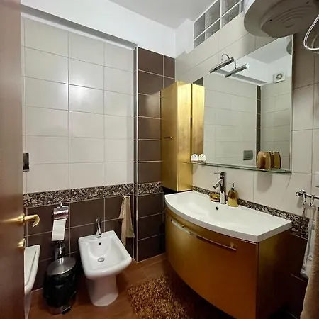 شقة Illyria Square - Center - Wifi 500 Mbs *